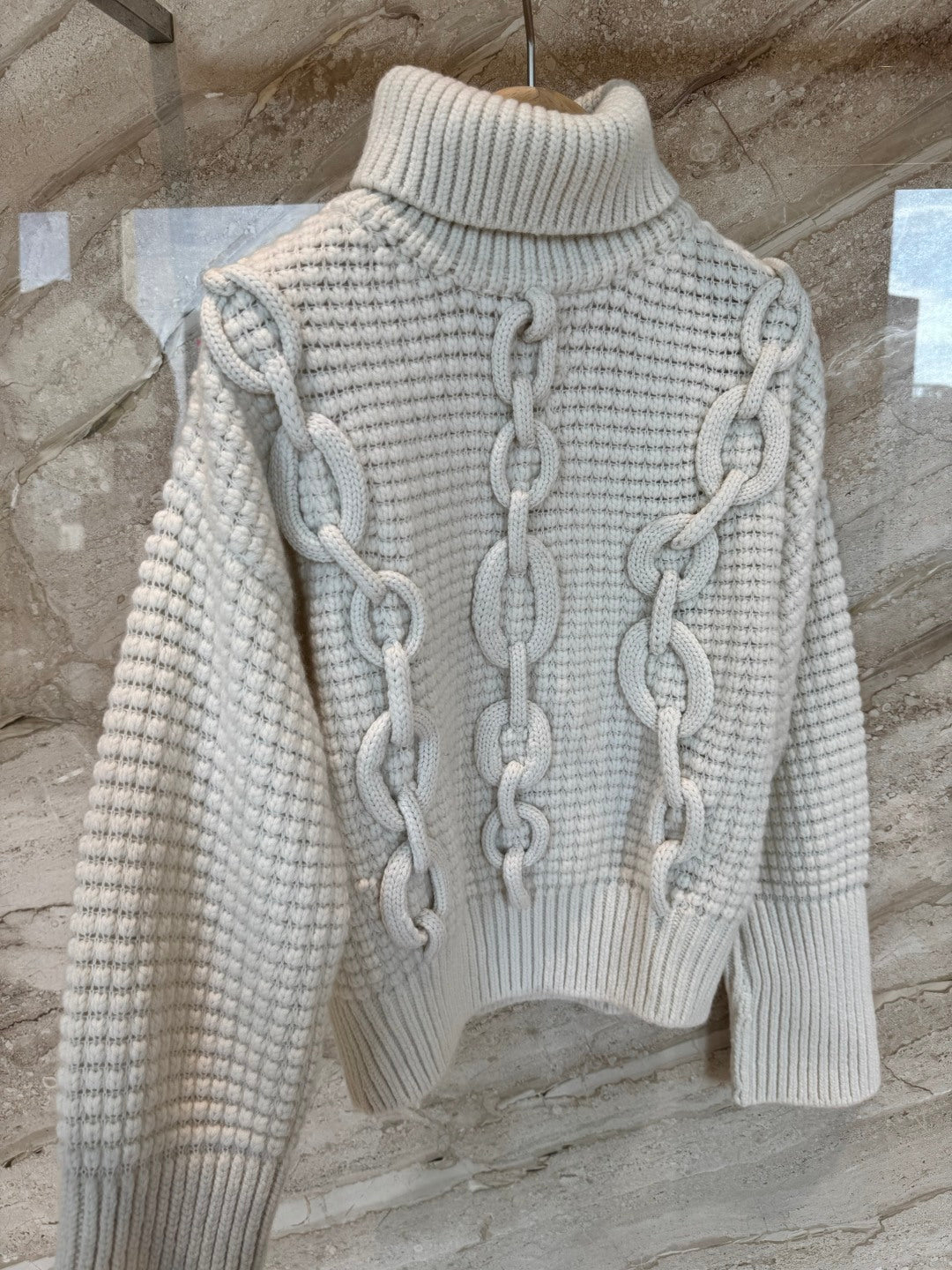 CHAIN DETAIL TURTLENECK KNIT SWEATER