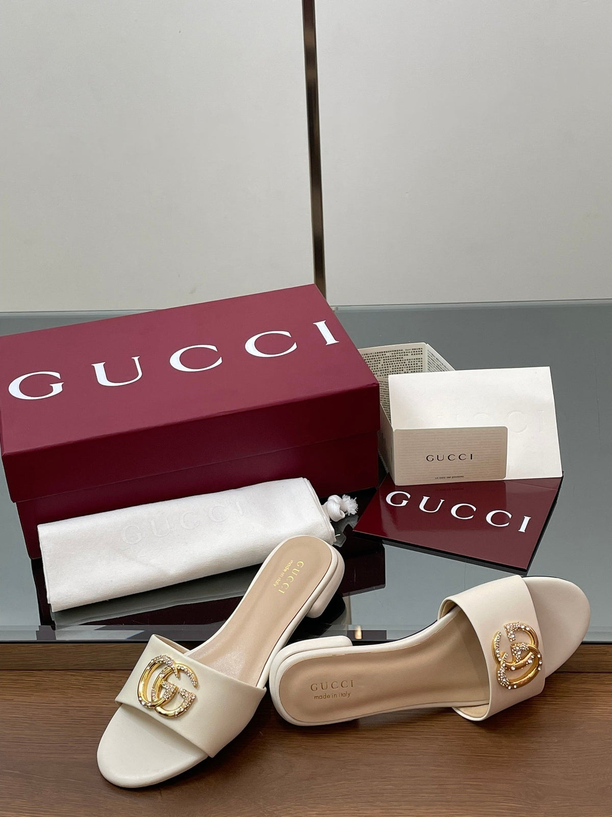 BEIGE METALLIC LOGO FLAT SLIDES