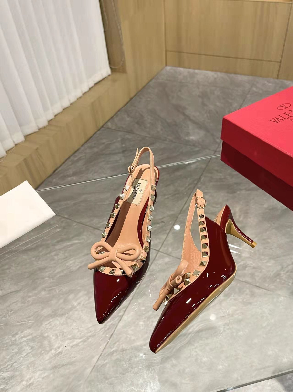 PATENT SLINGBACK HEELS WITH STUDDED TRIM & BOW DETAIL