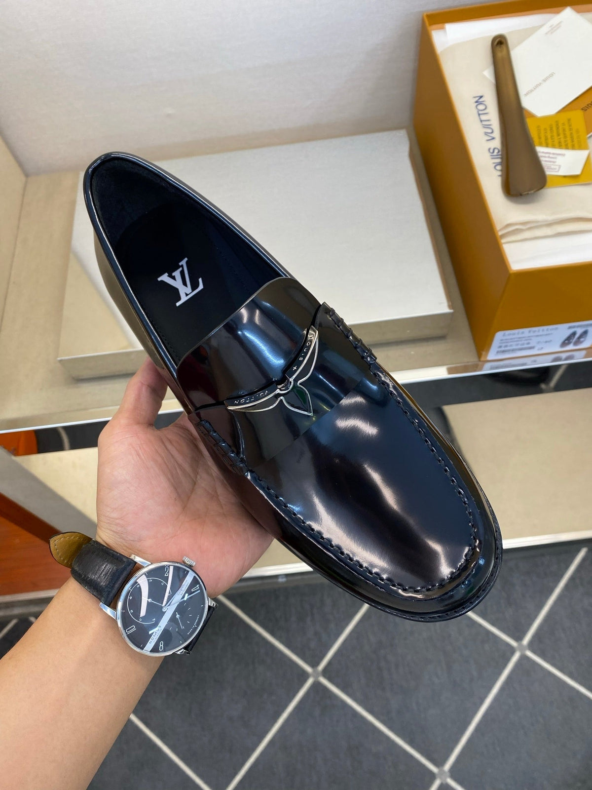 PATENT LEATHER METAL-BIT LOAFERS