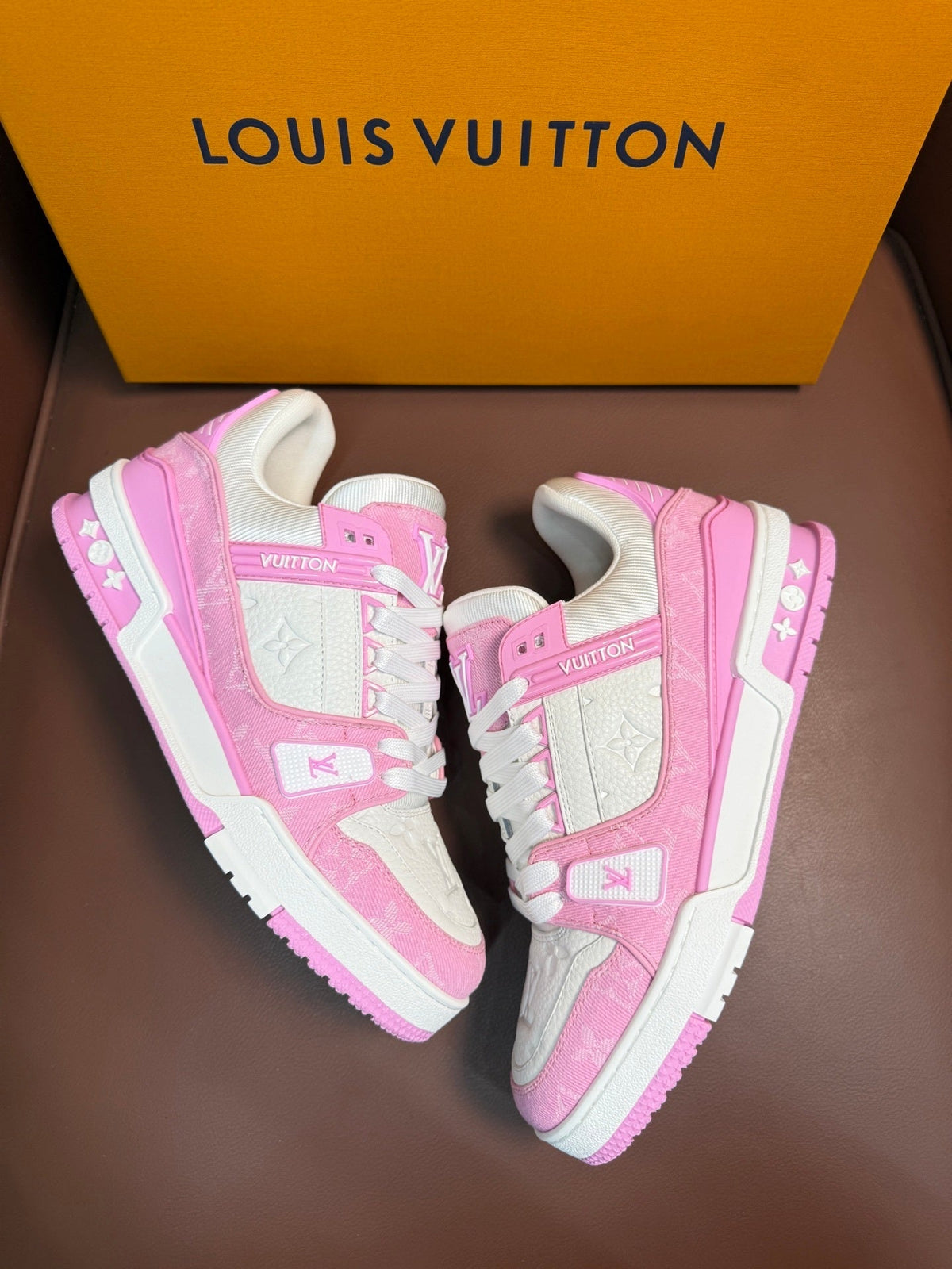 PINK & WHITE TEXTURED LOW-TOP SNEAKERS