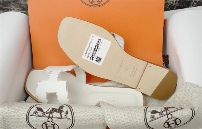 CLASSIC WHITE H-CUT LEATHER SLIDE SANDALS