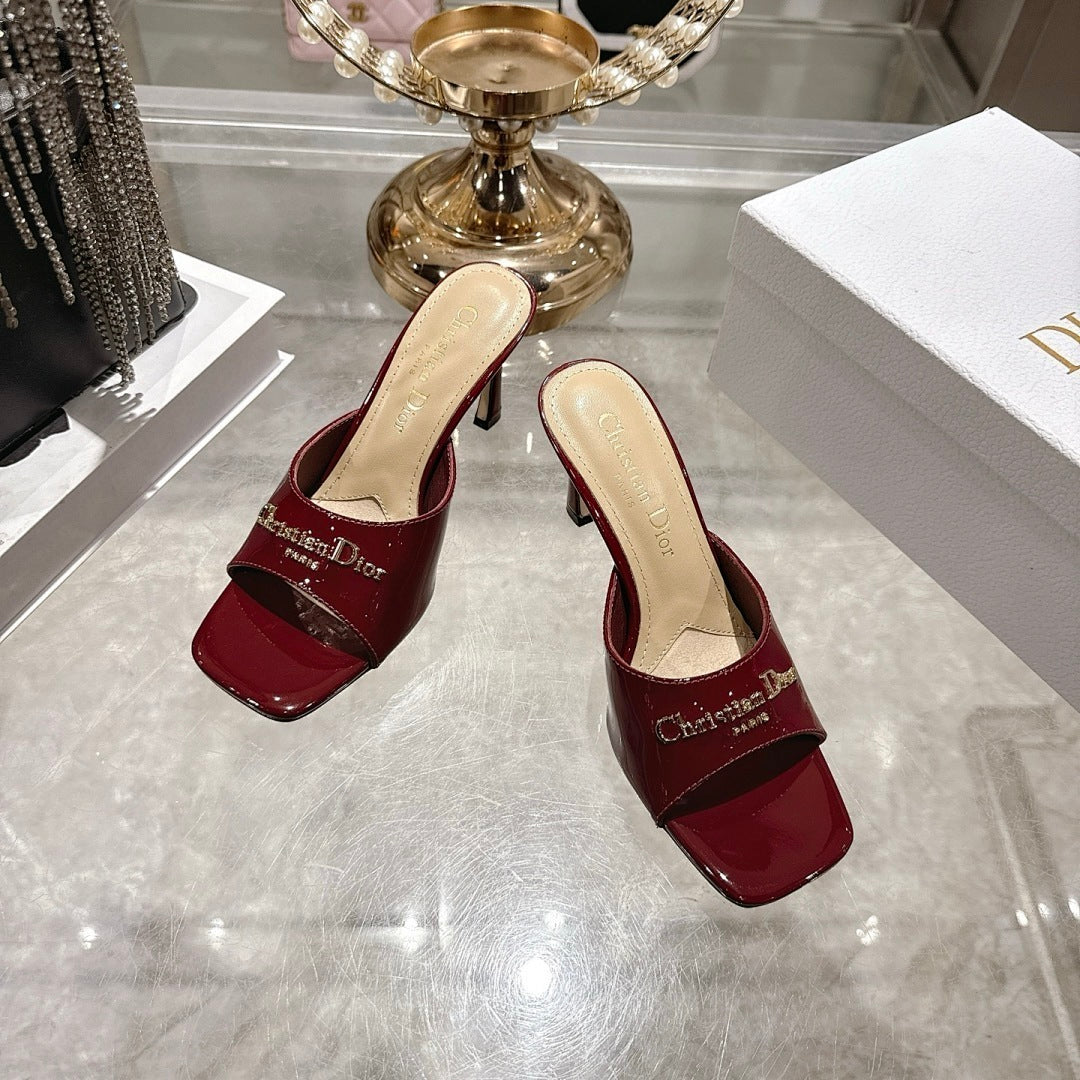 RED PATENT SQUARE-TOE MULE HEELS