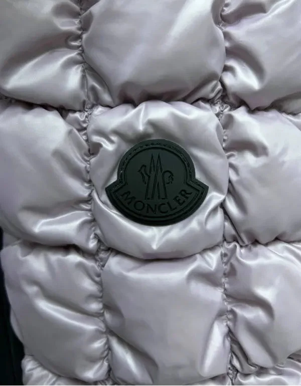BELTED QUILTED HOODED PUFFER VEST