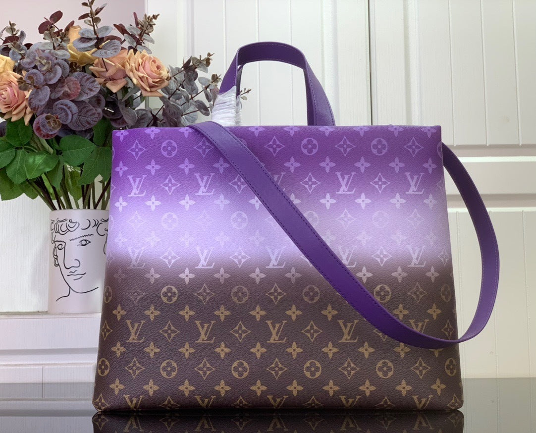 PURPLE GRADIENT STATEMENT TOTE