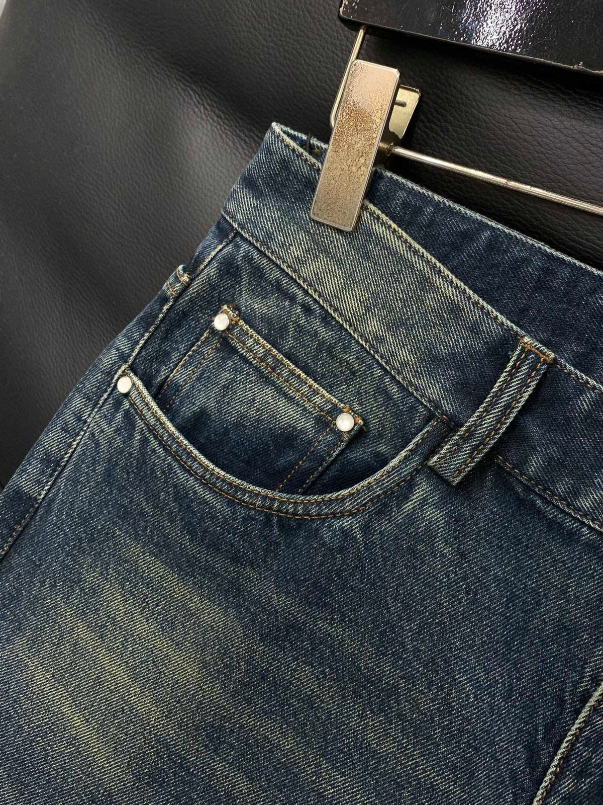 STRAIGHT-LEG WASHED DENIM JEANS