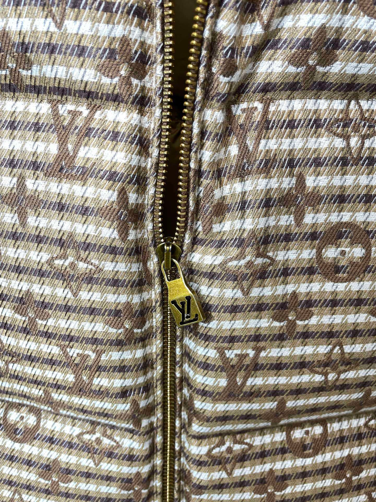 PADDED STAND-COLLAR JACKET