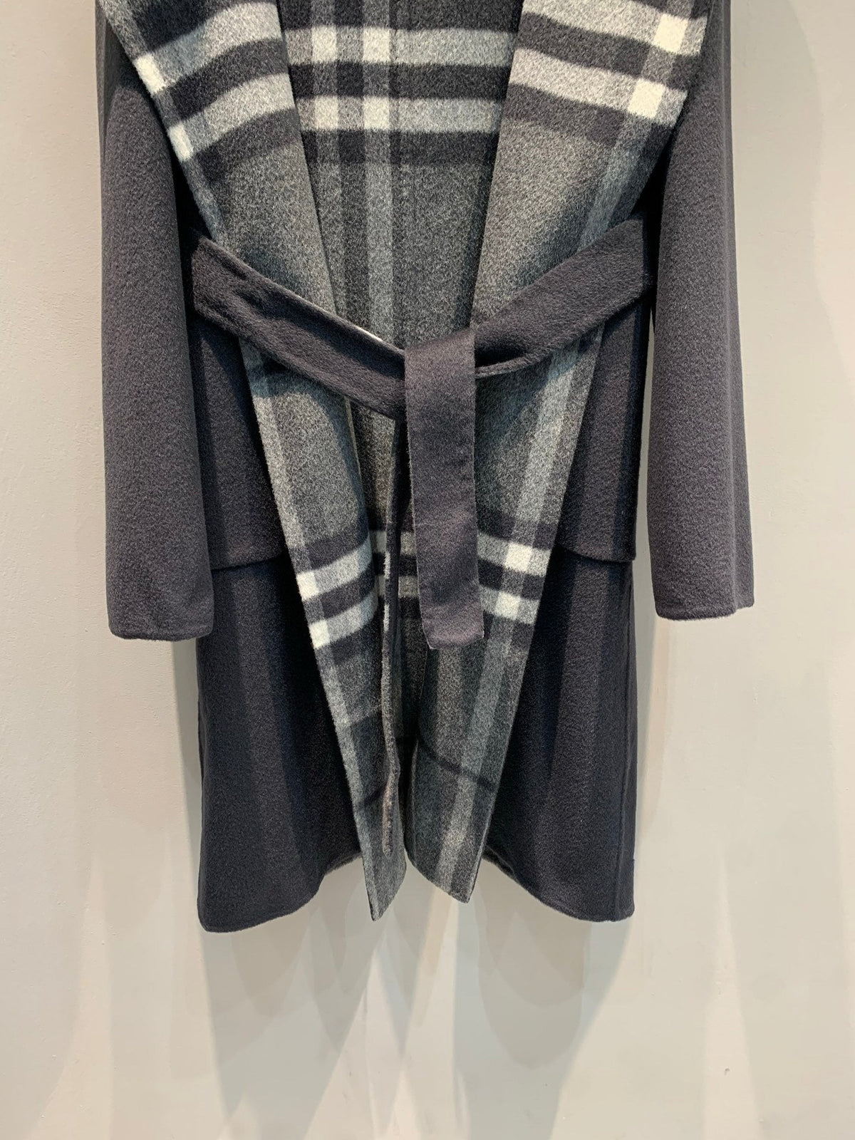 CHECK PANEL BELTED HOODED COAT