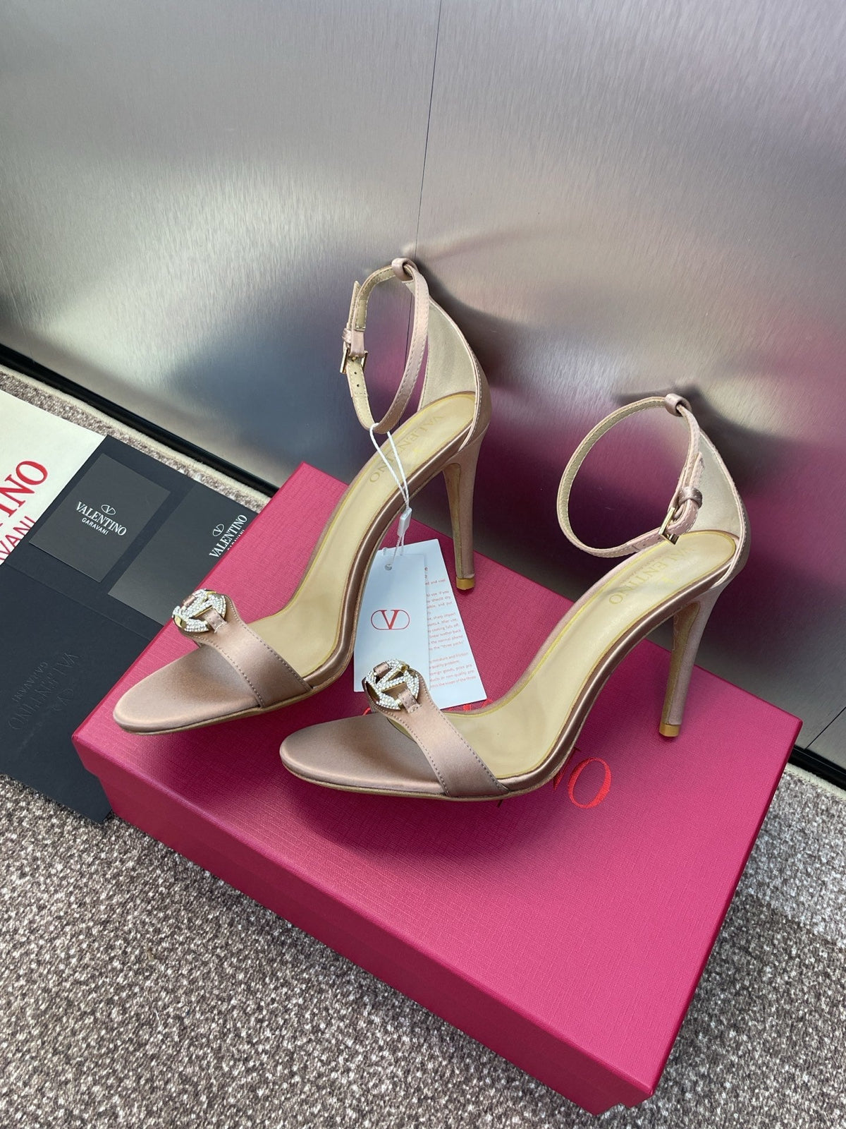 EMBELLISHED ANKLE-STRAP HIGH HEEL SANDALS – NUDE