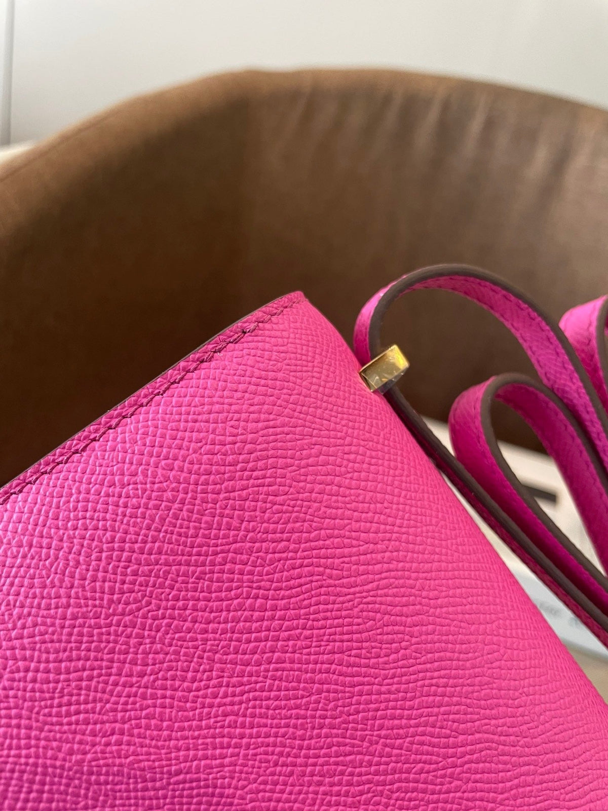 FUCHSIA STRUCTURED CROSSBODY BAG