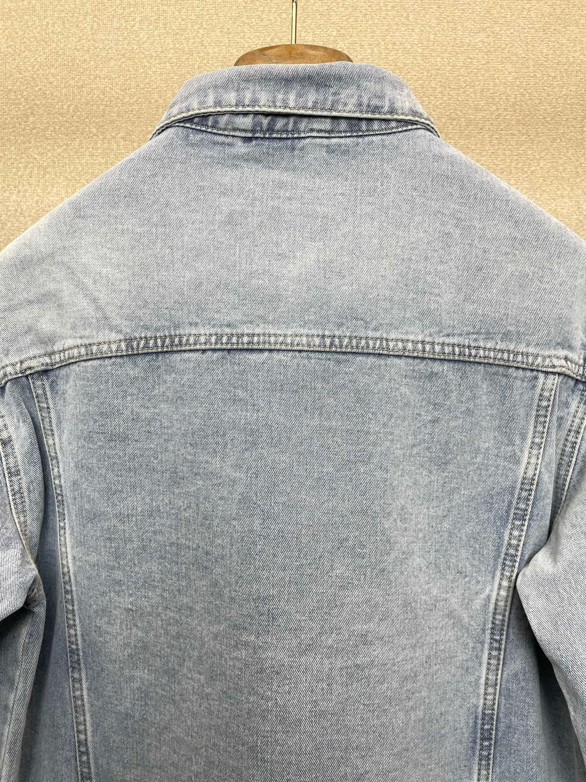 VINTAGE WASH DENIM JACKET WITH CLASSIC BUTTON FRONT