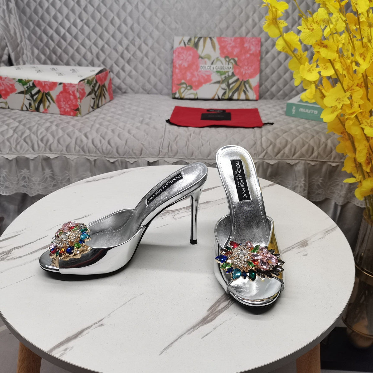 SILVER METALLIC MULE HEEL SANDALS WITH MULTICOLOR CRYSTAL EMBELLISHMENT
