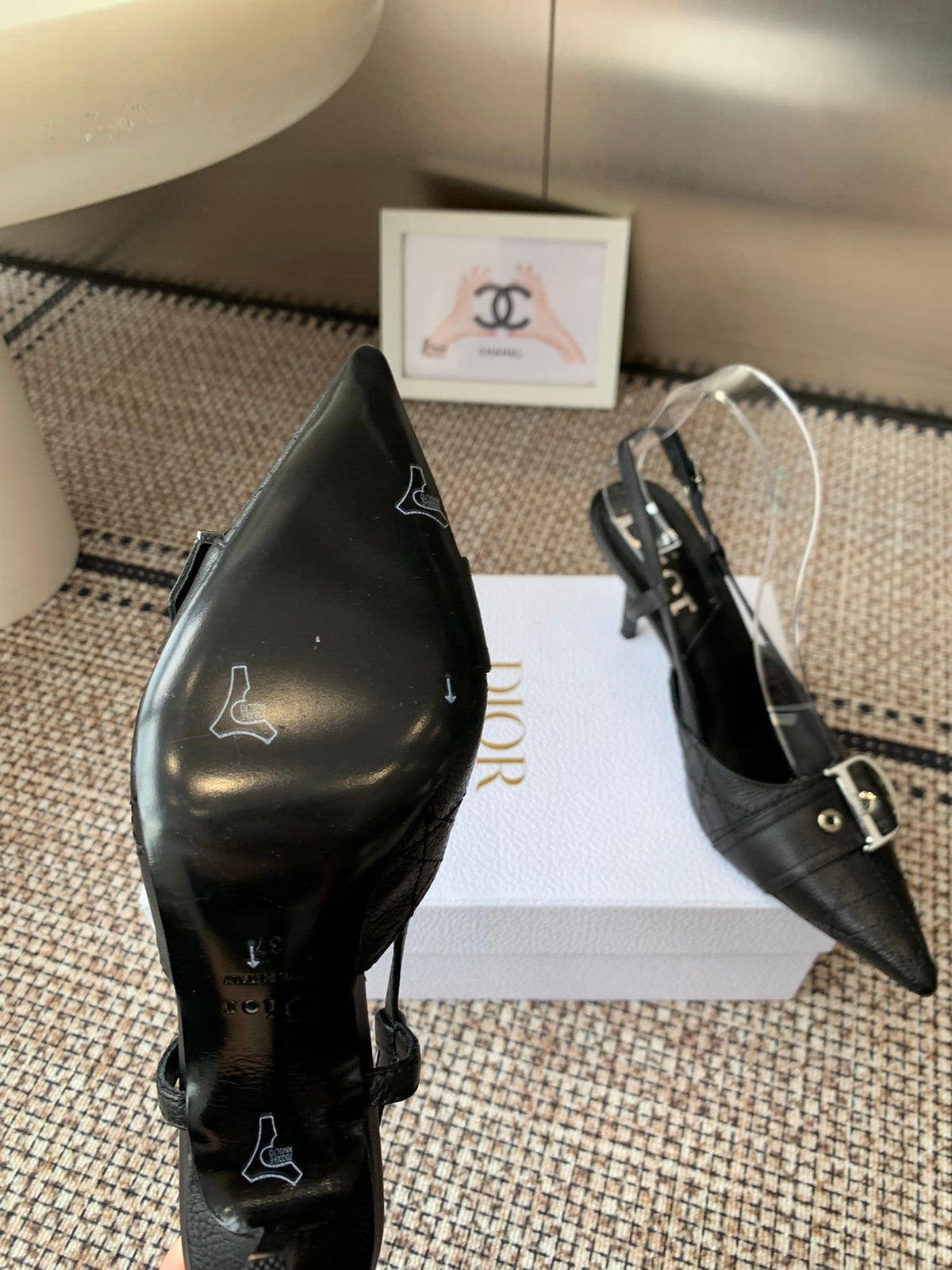 BLACK BUCKLE POINTED SLINGBACK HEELS