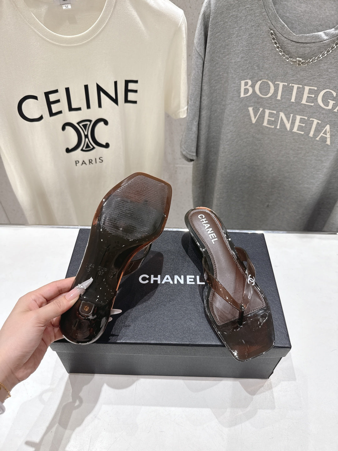 SMOKED BROWN CLEAR HEEL SANDALS