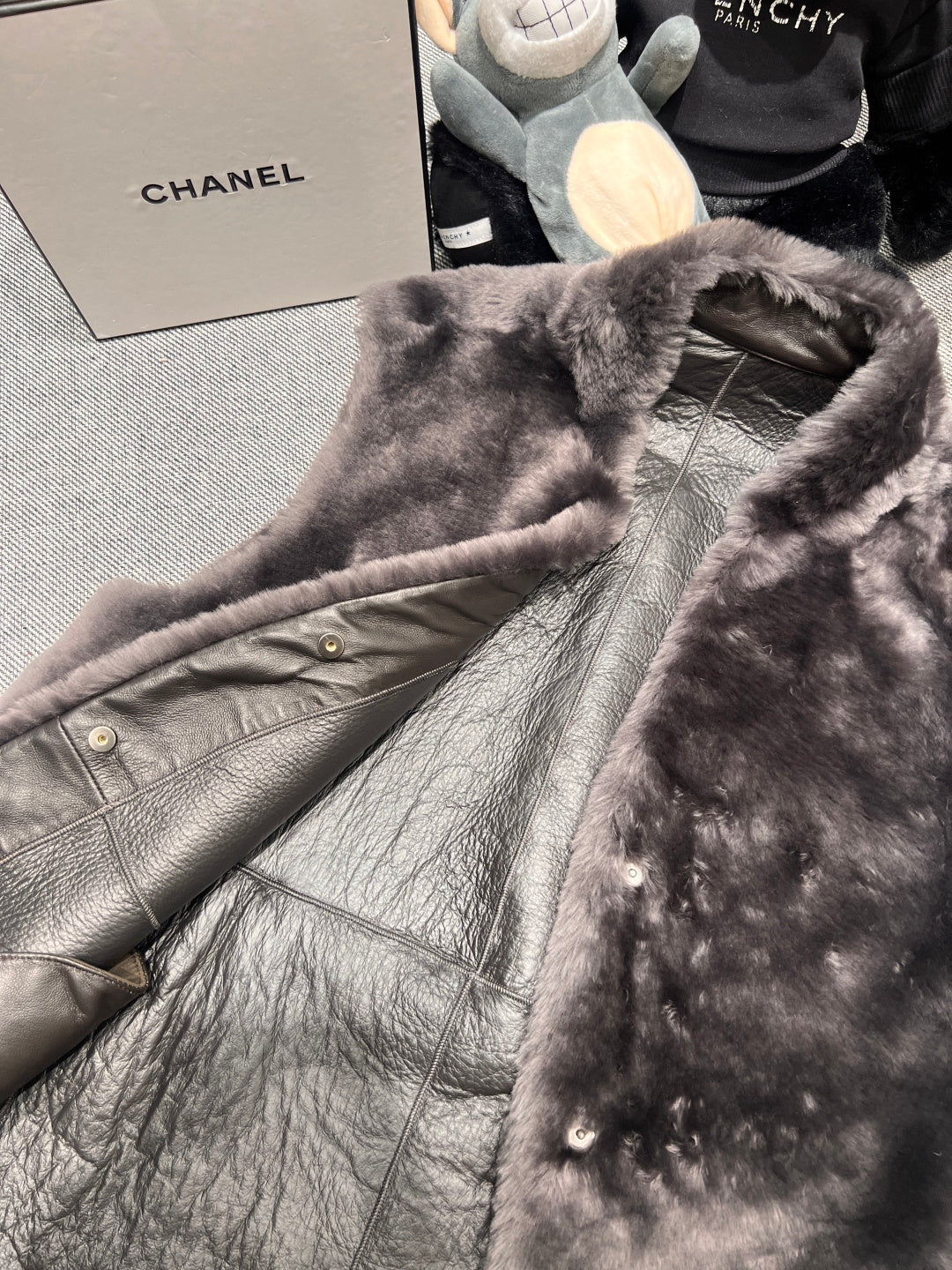 LUXURY GREY FUR VEST WITH LEATHER WAIST BELT