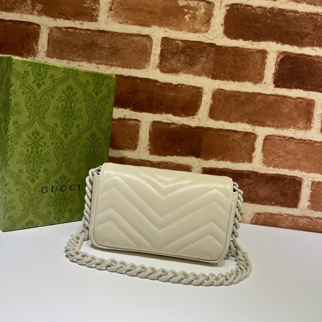 QUILTED MINI CHAIN SHOULDER BAG