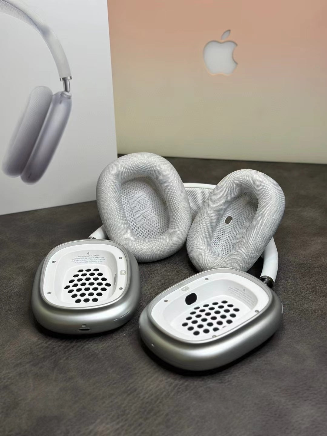 WIRELESS OVER-EAR NOISE CANCELLING HEADPHONES