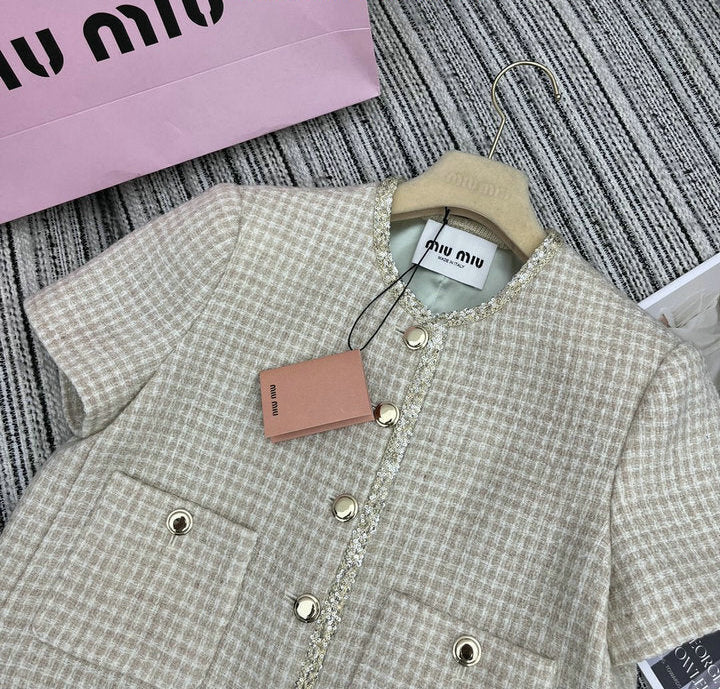 ELEGANT TWEED BUTTON