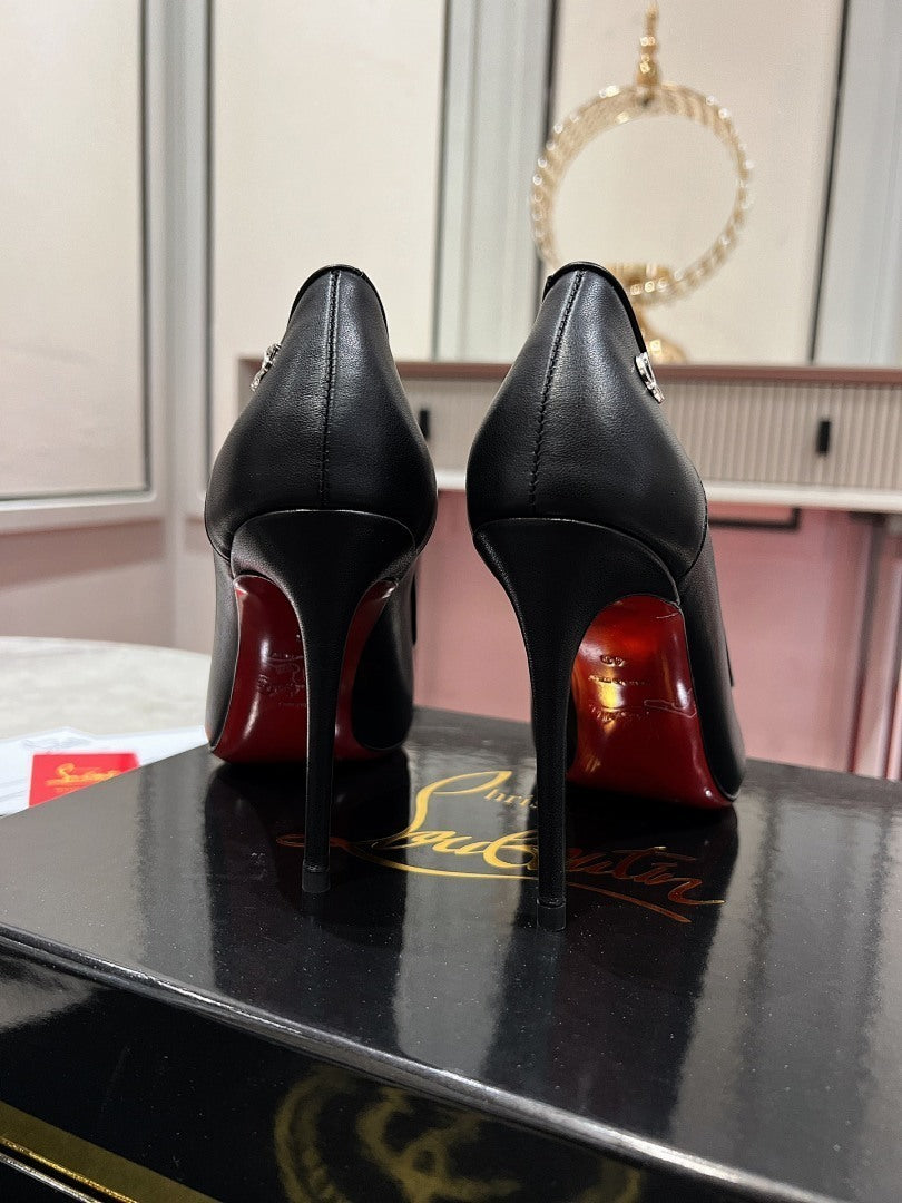 BLACK CLASSIC POINTED-TOE PUMPS