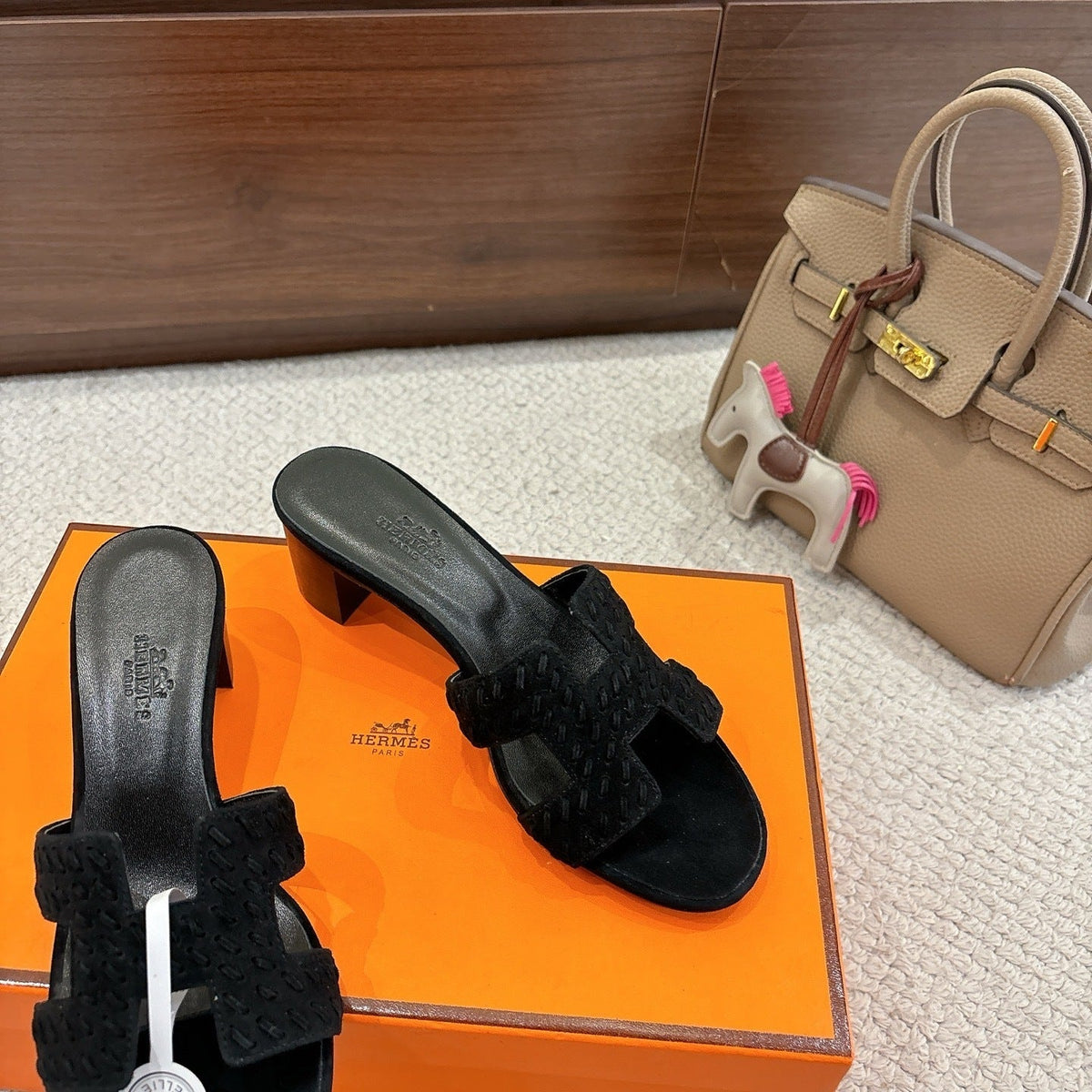 BLACK SUEDE HEELED SLIDE SANDALS