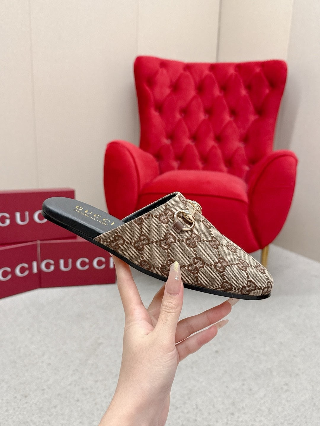 CLASSIC PATTERN SLIP-ON MULES WITH HORSEBIT ACCENT