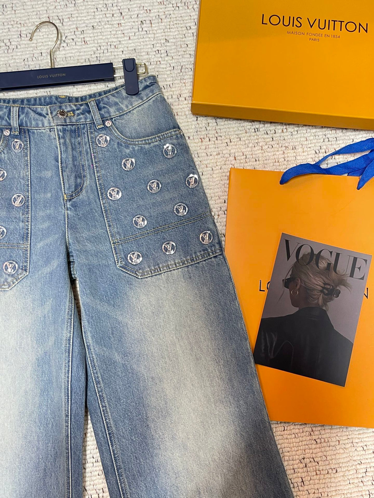 EMBELLISHED LOGO STRAIGHT LEG DENIM JEANS