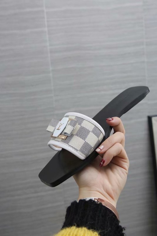 WHITE CHECK BUCKLE STRAP SLIDE SANDALS