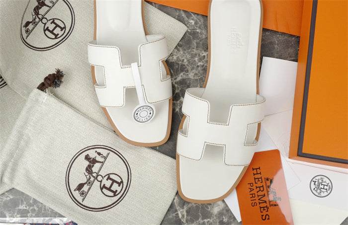 CLASSIC WHITE H-CUT LEATHER SLIDE SANDALS
