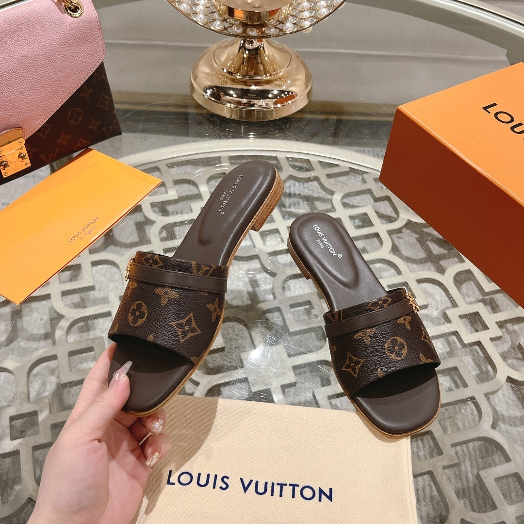 CLASSIC MONOGRAM FLAT SLIDE SANDALS