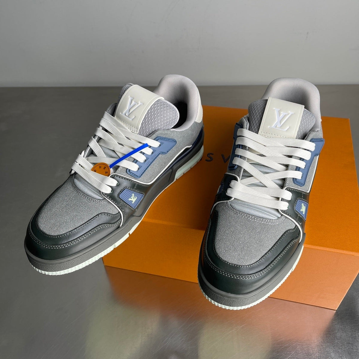 GREY AND NAVY LOW-TOP SNEAKERS WITH LAYERED DESIGN