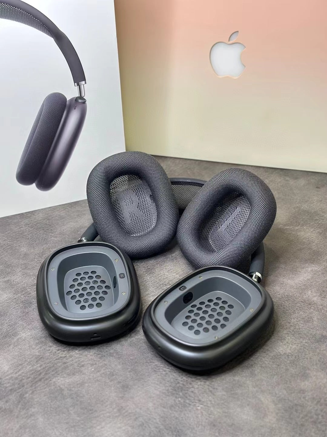 WIRELESS OVER-EAR NOISE CANCELLING HEADPHONES
