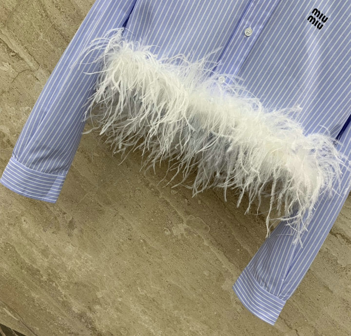 STRIPED FEATHER TRIM CROPPED SHIRT