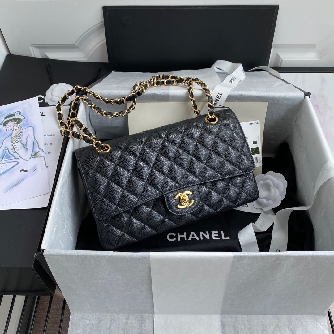 BLACK QUILTED FLAP