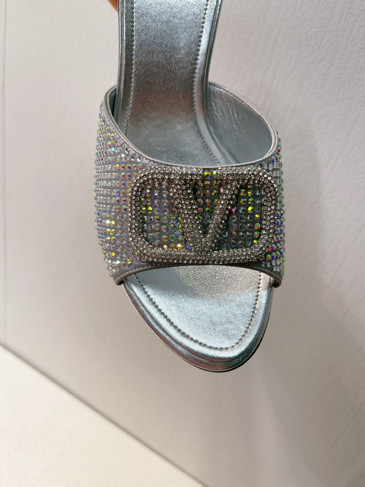 CRYSTAL EMBELLISHED MULE HEELS – SILVER