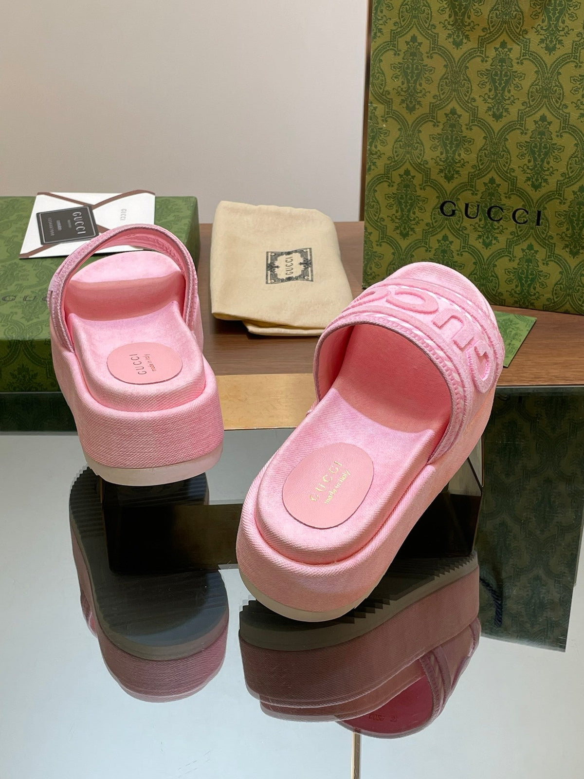 PINK LOGO PLATFORM SLIDE SANDALS