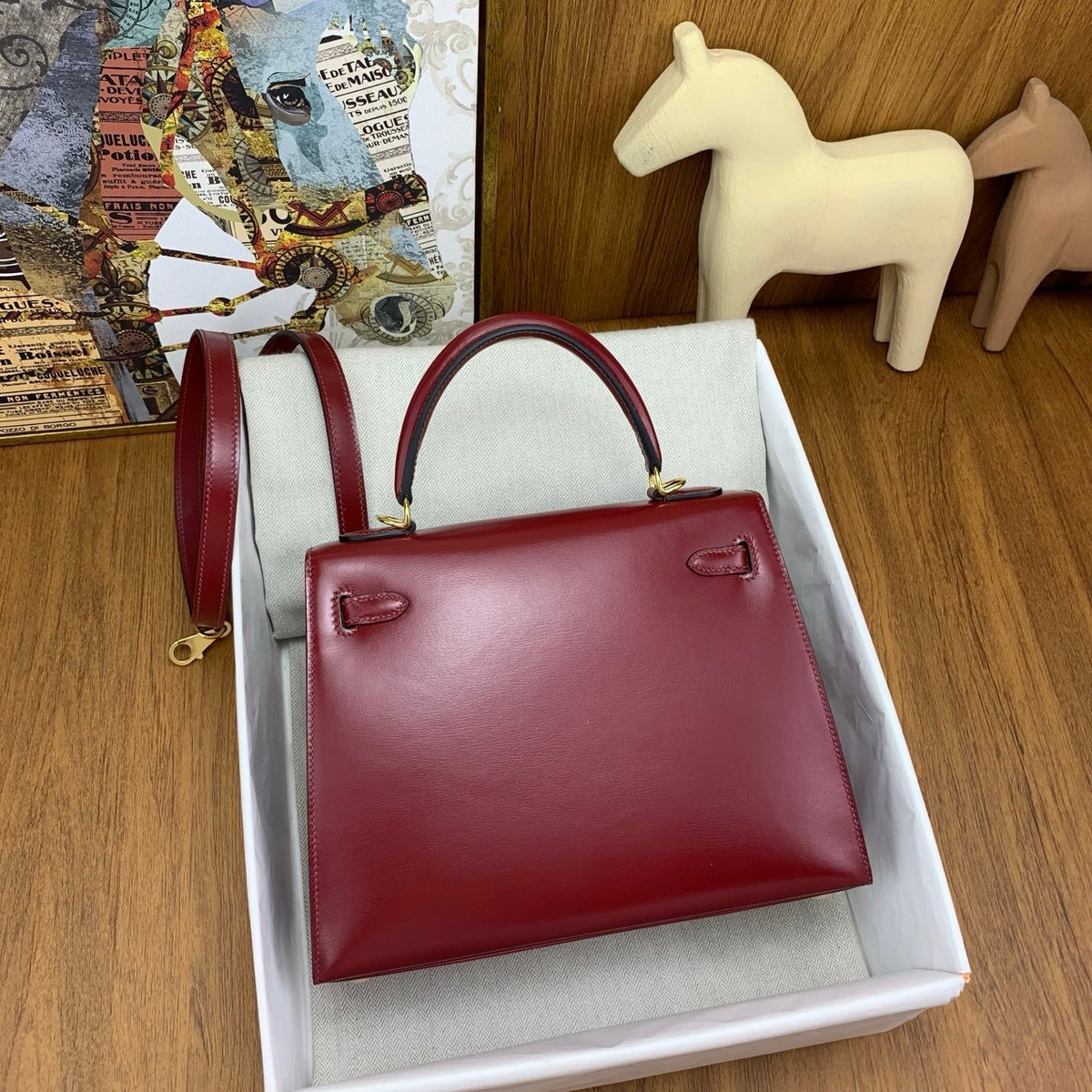 DEEP RED HANDBAG