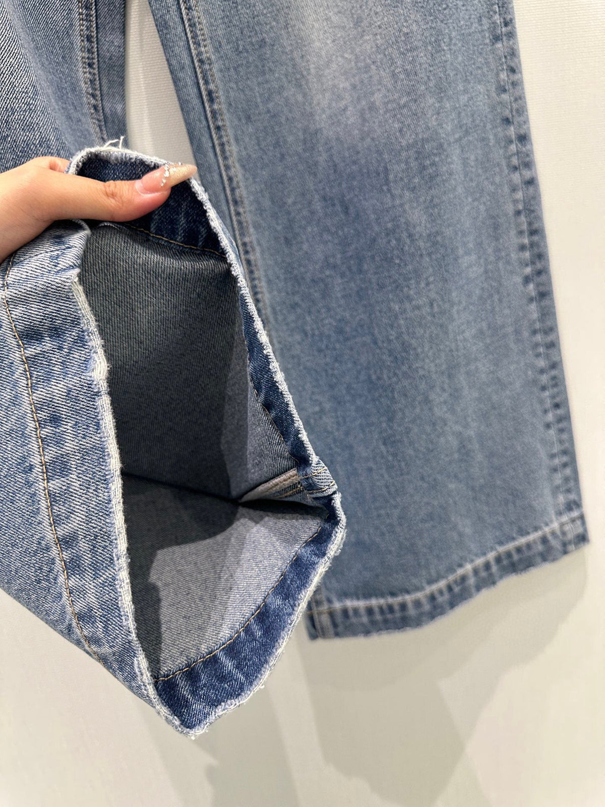 CRYSTAL LOGO POCKET WIDE LEG DENIM JEANS