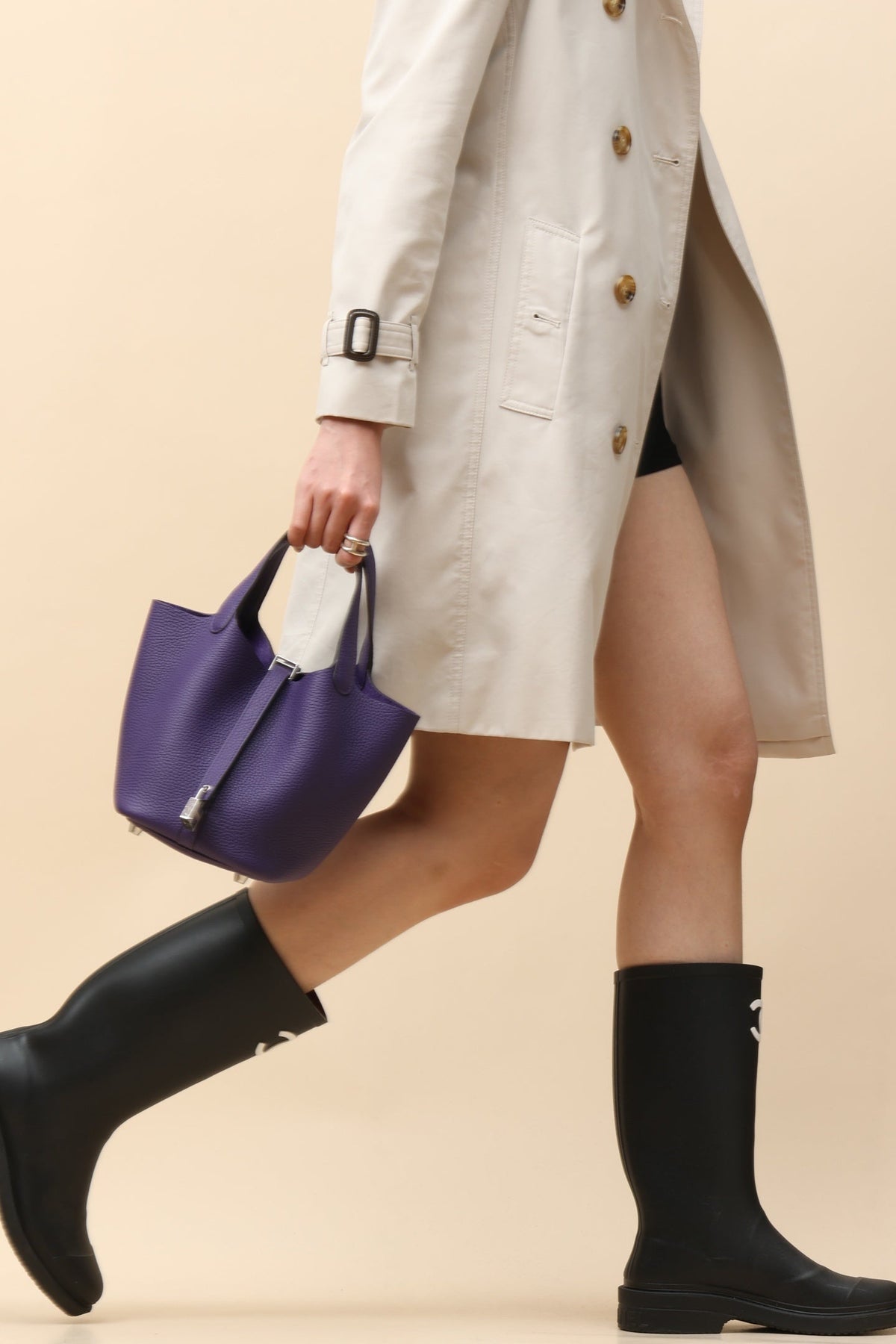 MODERN CROSSBODY BAG