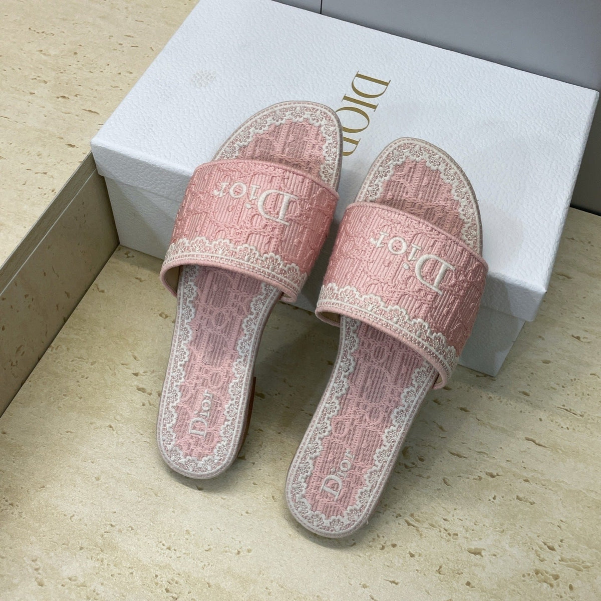 EMBROIDERED LOGO JACQUARD SLIDES