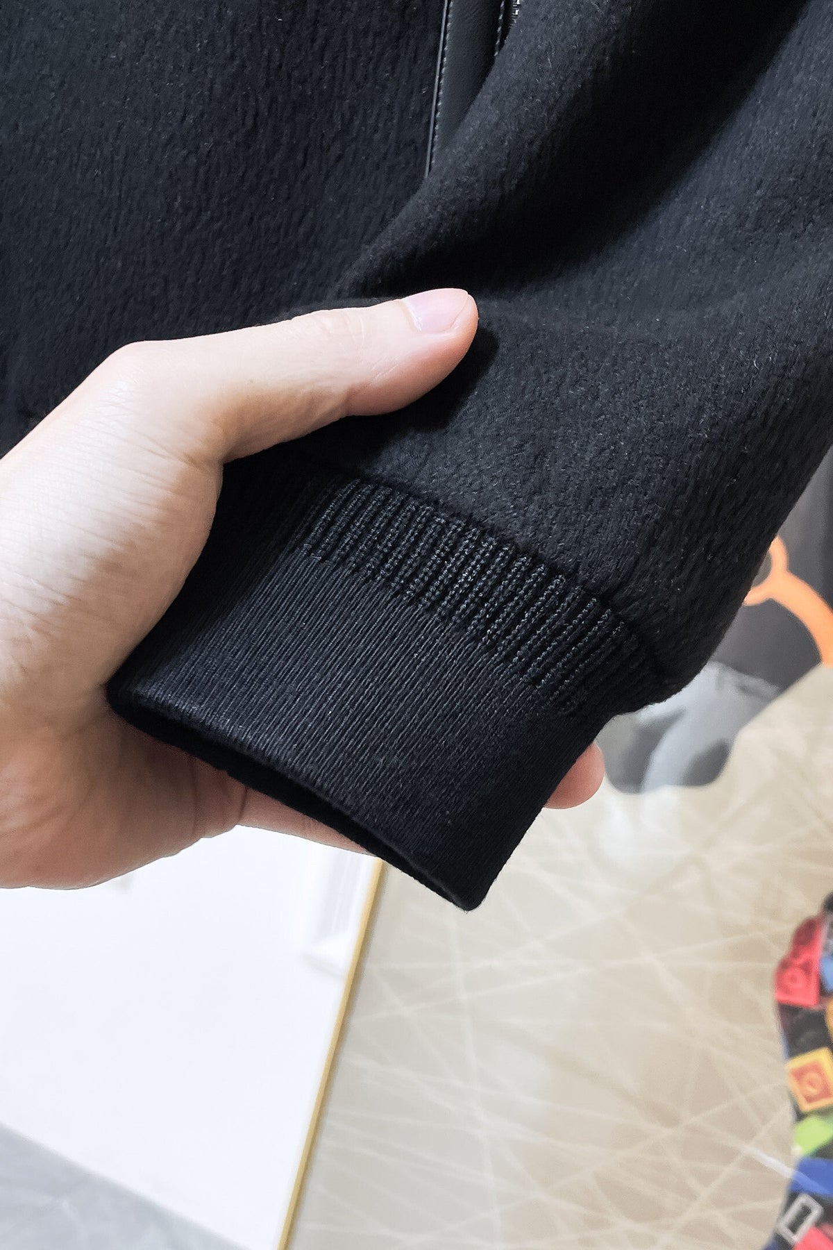 ZIP-UP JACKET WITH EMBROIDERED DETAIL IN CONTRAST COLORS