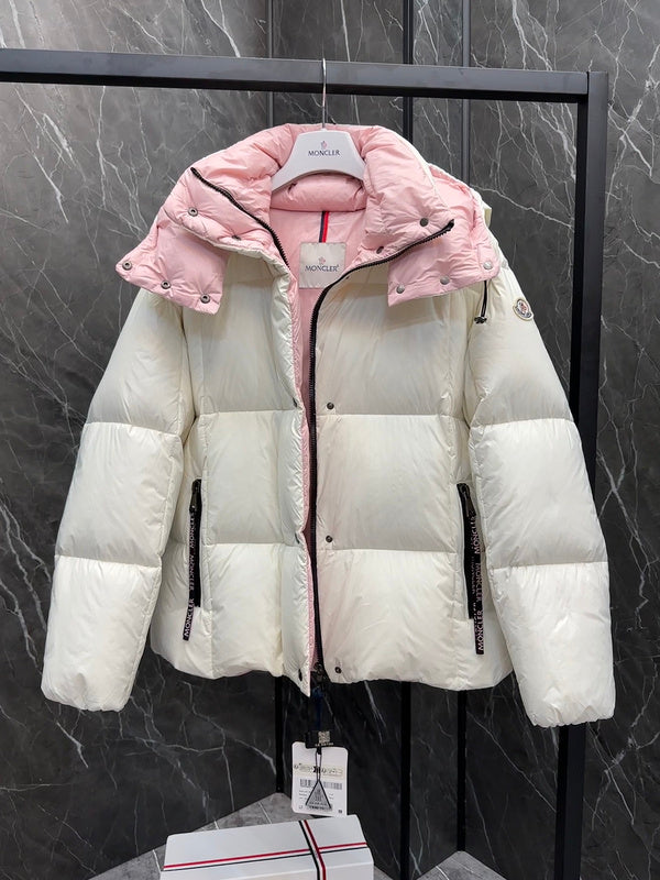 TWO-TONE HOODED QUILTED PUFFER JACKET