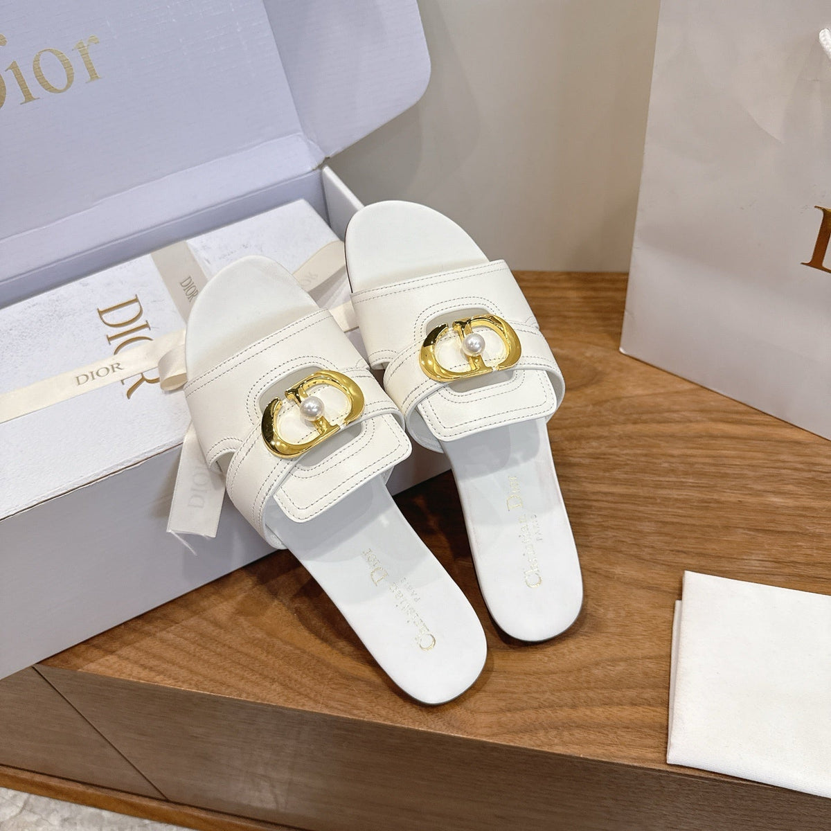 WHITE LEATHER GOLD BUCKLE SLIDE SANDALS