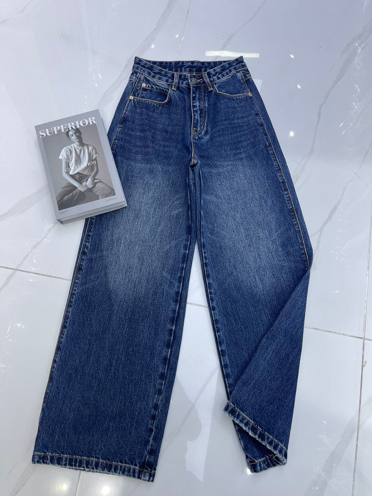 WIDE LEG VINTAGE WASH DENIM JEANS