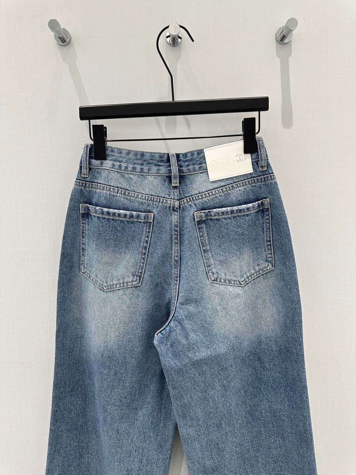 CRYSTAL LOGO POCKET WIDE LEG DENIM JEANS