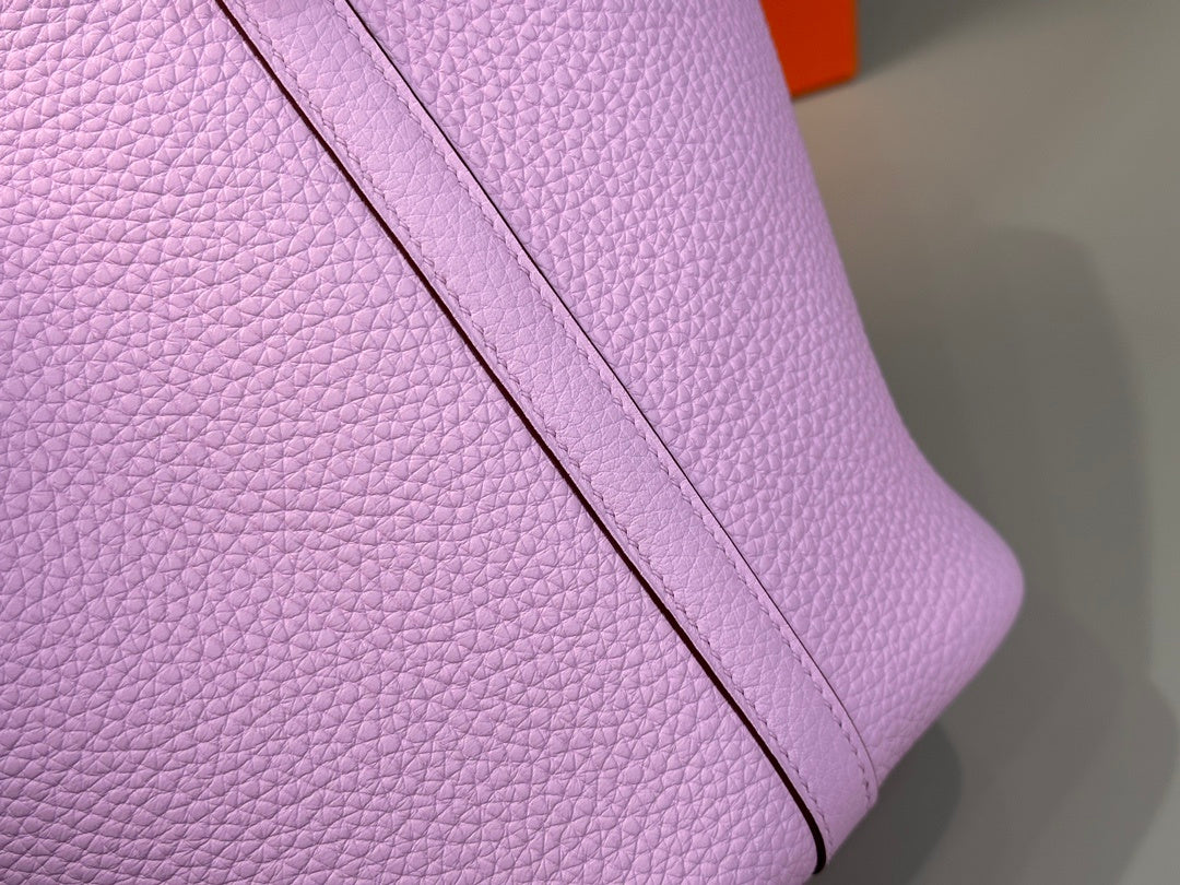 PASTEL BUCKET BAG