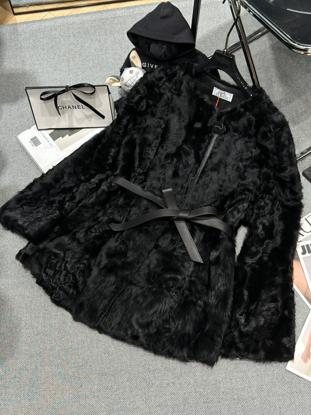 LUXURY BLACK TEXTURED FUR COAT WITH LEATHER BELT DETAIL