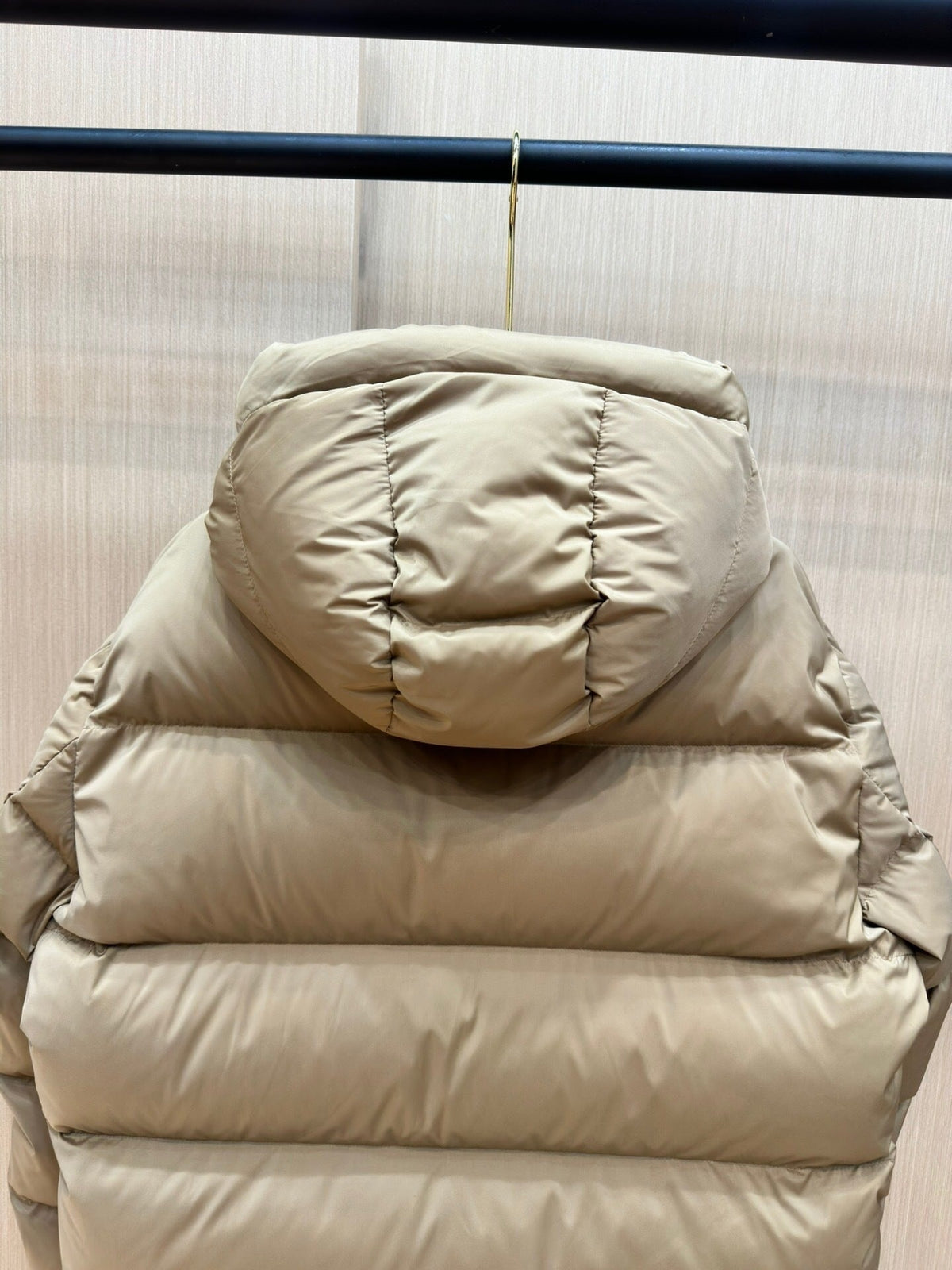 CLASSIC QUILTED HOODED PUFFER JACKET