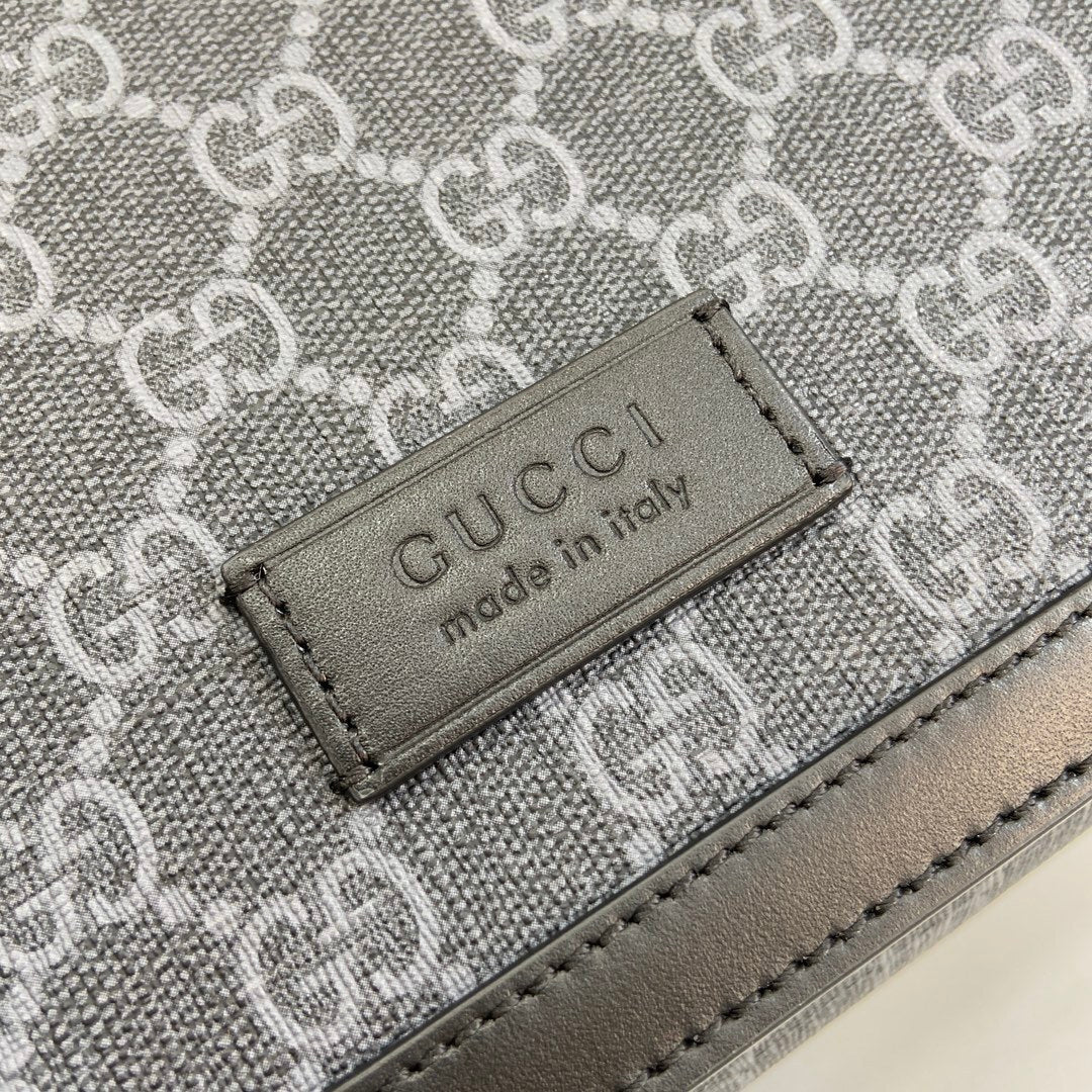 CLASSIC FLAP CROSSBODY BAG