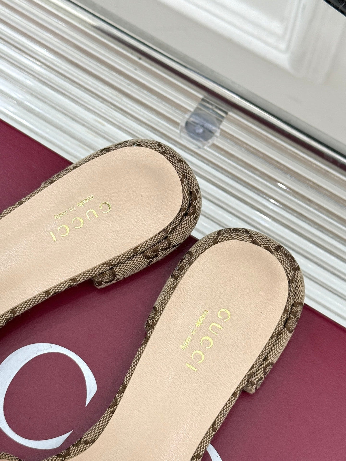 BEIGE MONOGRAM LOW HEEL SLIDES