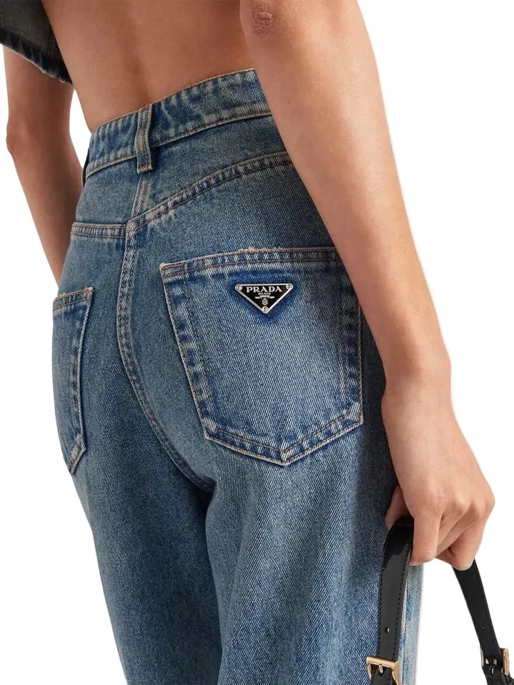STRAIGHT LEG JEANS